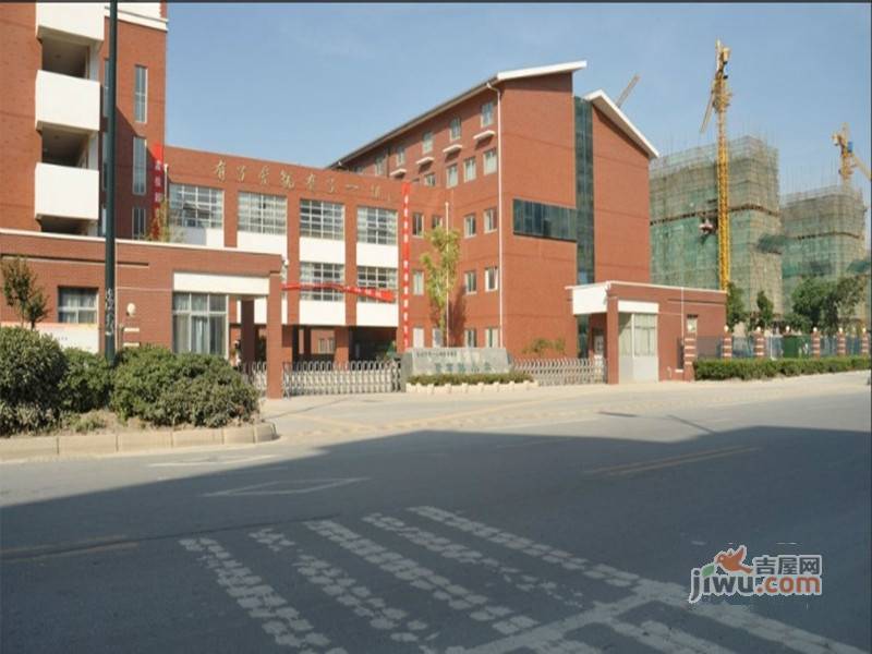 中环紫郡向南500米聚亨路小学