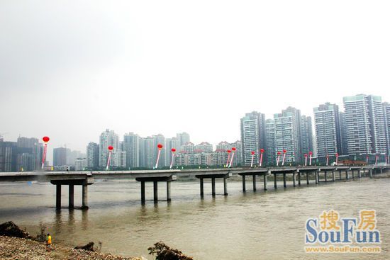 绵阳楼市资讯 楼市新闻 东银大桥桥面铺装周全完成 预计十月通车