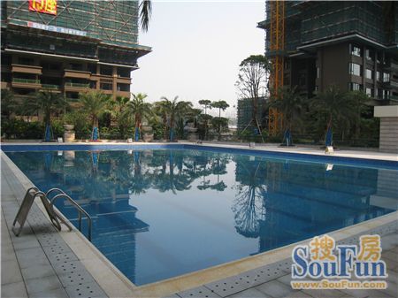 赏东海银湾园林美景 享86-172㎡水景大宅