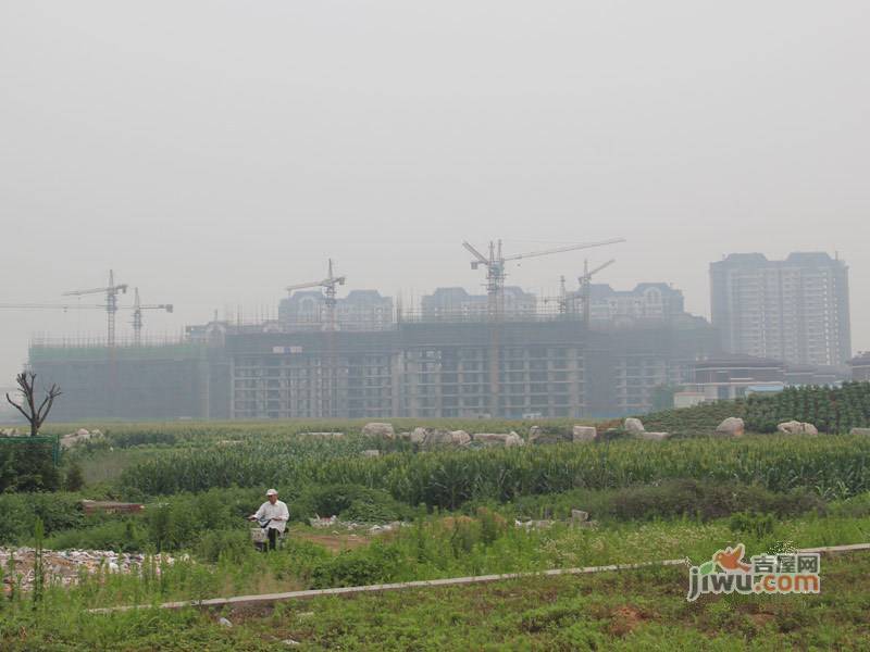 山水圣城实景图图片