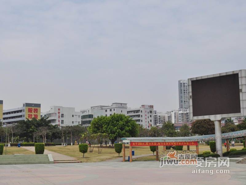 信义湛宝广场实景图图片