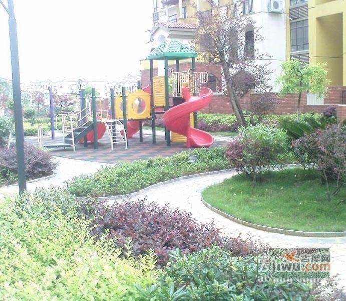 鹏基诺亚山林实景图图片