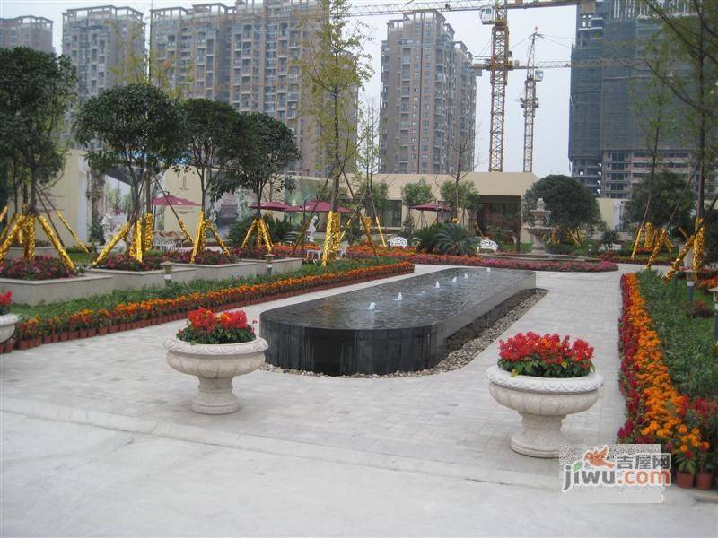 青房天韵华庭实景图图片