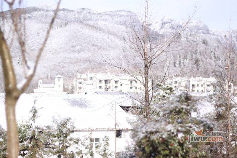 芳草地雪岭仙山三期法米亚配套图图片