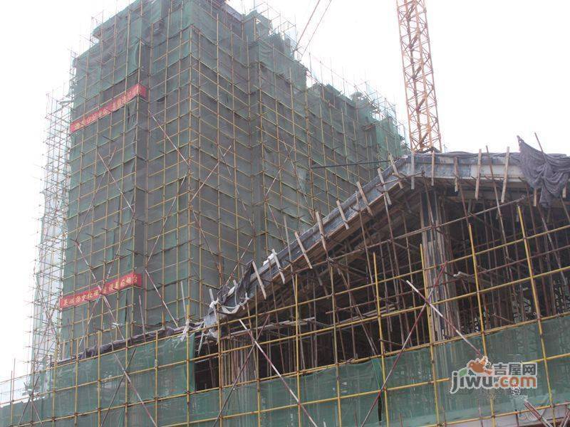 桦林彩雲城实景图图片