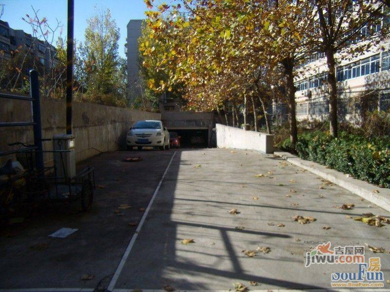 鸿建花园实景图图片
