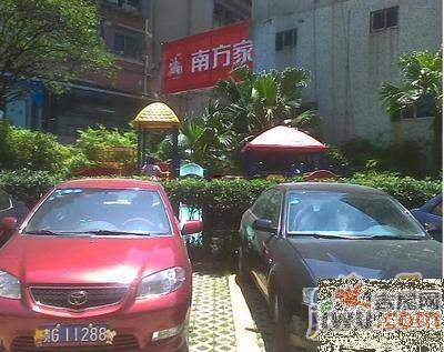 盛世华庭实景图图片