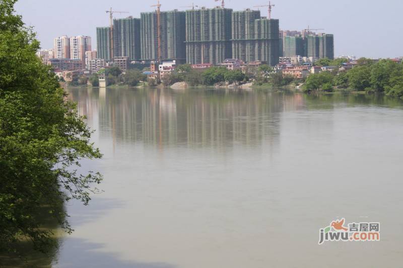 漓江蓝湾实景图图片