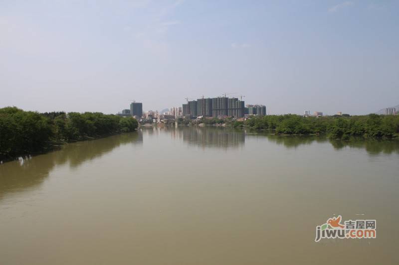 漓江蓝湾实景图图片