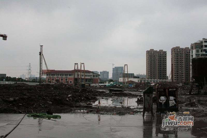 隆兴峰景苑实景图图片