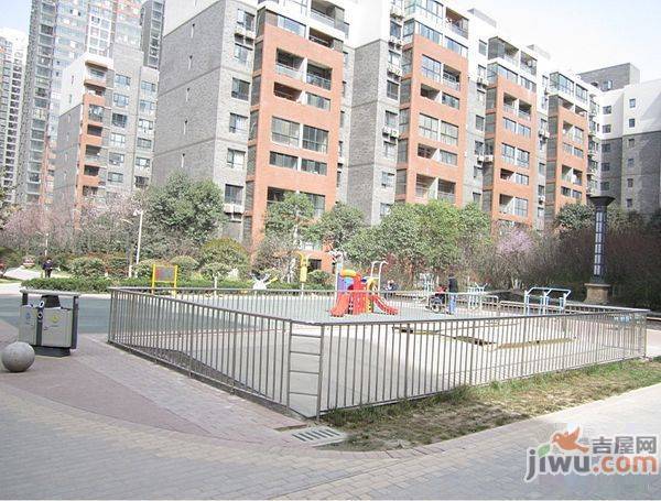 雅荷春天实景图图片