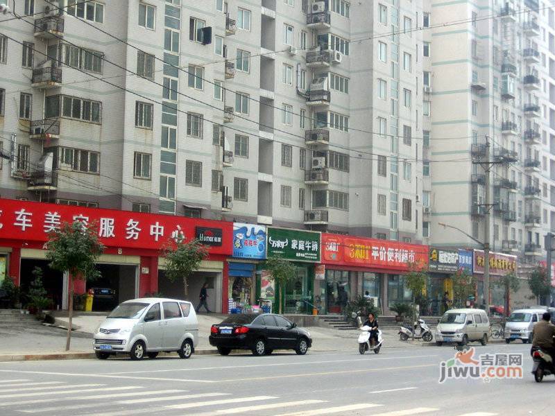 郑州万达中心实景图图片