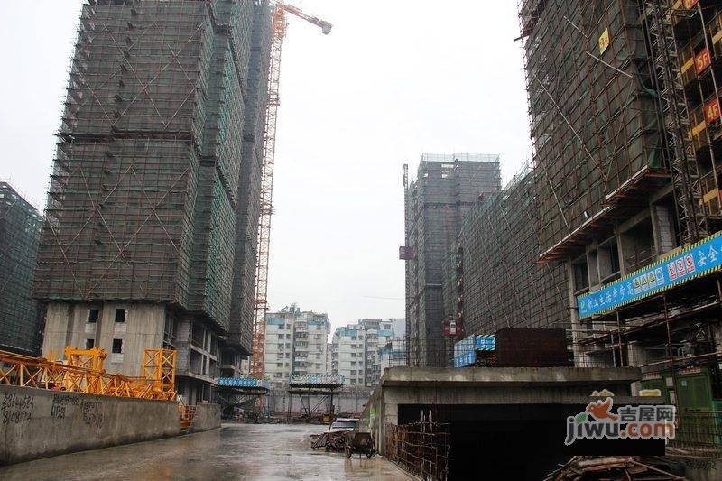宝嘉誉峰实景图图片