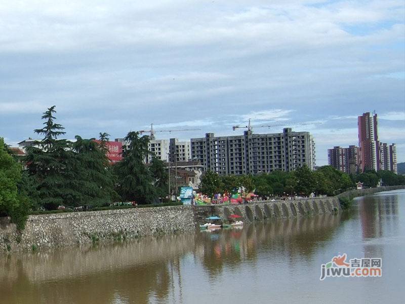 星河水岸实景图图片